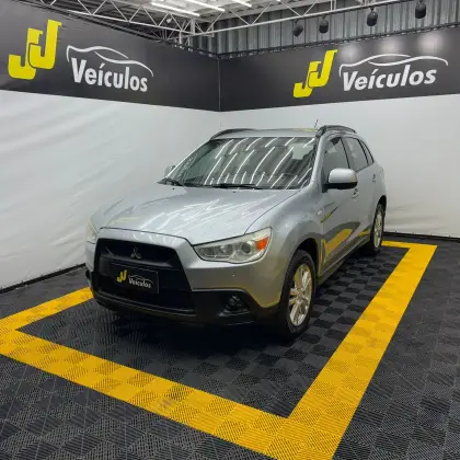 MITSUBISHI ASX 2.0 4X2 16V GASOLINA 4P AUTOMÁTICO MITSUBISHI ASX 2.0 4X2 16V GASOLINA 4P AUTOMÁTICO