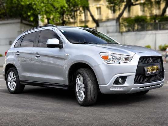 MITSUBISHI-ASX-2011