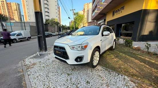 MITSUBISHI-ASX-2014