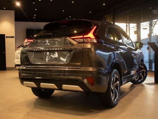 MITSUBISHI-ECLIPSE CROSS-1.5 MIVEC TURBO GASOLINA HPE-S BLACK S-AWC CVT MITSUBISHI-ECLIPSE CROSS-2026