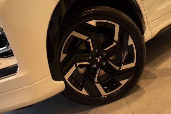 MITSUBISHI-ECLIPSE CROSS-2026