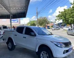 MITSUBISHI L200 TRITON 2.4 16V TURBO DIESEL GL CD 4X4 MANUAL MITSUBISHI L200 TRITON 2.4 16V TURBO DIESEL GL CD 4X4 MANUAL
