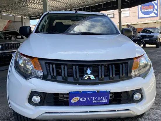 MITSUBISHI-L200 TRITON-2.4 16V TURBO DIESEL GL CD 4X4 MANUAL MITSUBISHI-L200 TRITON-2023