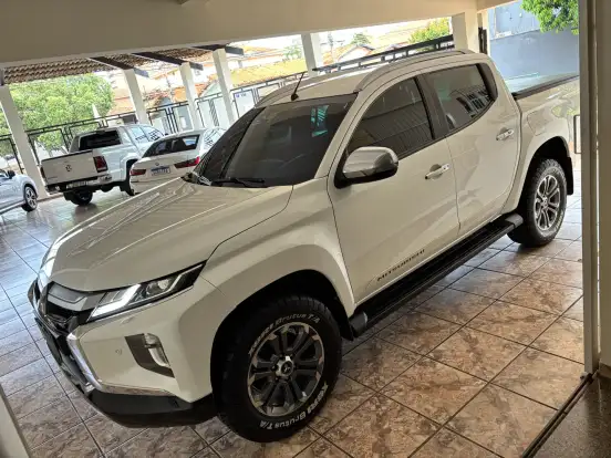 MITSUBISHI-L200 TRITON-2021