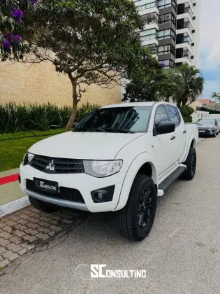MITSUBISHI L200 TRITON 2.4 HLS 4X2 CD 16V FLEX 4P MANUAL