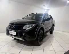 MITSUBISHI L200 TRITON 2.4 16V TURBO DIESEL OUTDOOR HPE-S CD 4X4 AUTOMÁTICO MITSUBISHI L200 TRITON 2.4 16V TURBO DIESEL OUTDOOR HPE-S CD 4X4 AUTOMÁTICO