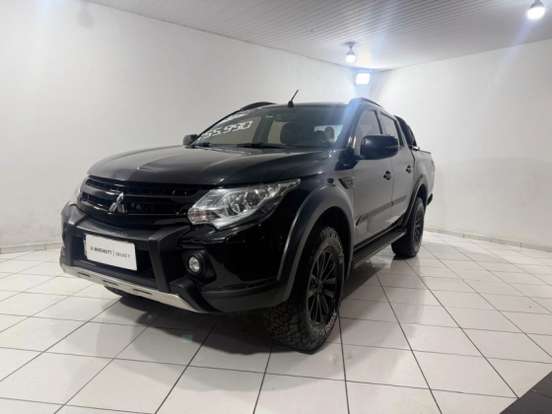 MITSUBISHI-L200 TRITON-2.4 16V TURBO DIESEL OUTDOOR HPE-S CD 4X4 AUTOMÁTICO MITSUBISHI-L200 TRITON-2020