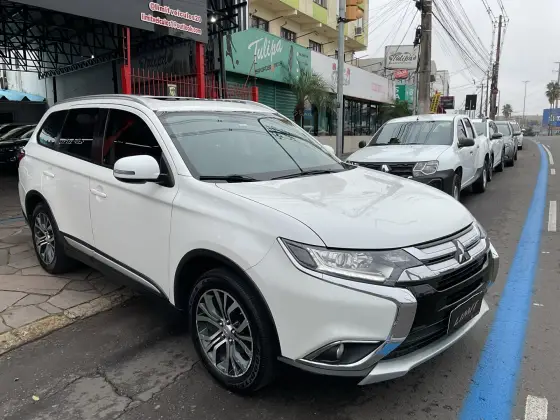 MITSUBISHI OUTLANDER 2.0 COMFORT 16V GASOLINA 4P AUTOMÁTICO