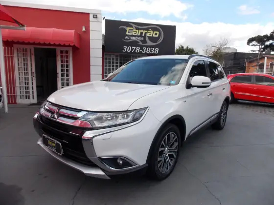 MITSUBISHI OUTLANDER 3.0 GT 4X4 V6 24V GASOLINA 4P AUTOMÁTICO MITSUBISHI OUTLANDER 3.0 GT 4X4 V6 24V GASOLINA 4P AUTOMÁTICO