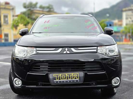 MITSUBISHI-OUTLANDER-3.0 GT 4X4 V6 24V GASOLINA 4P AUTOMÁTICO MITSUBISHI-OUTLANDER-2013