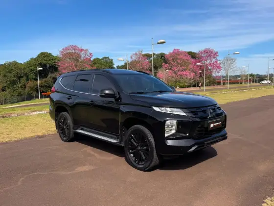 MITSUBISHI PAJERO SPORT 2.4 16V MIVEC TURBO DIESEL LEGEND BLACK AWD AUTOMÁTICO MITSUBISHI PAJERO SPORT 2.4 16V MIVEC TURBO DIESEL LEGEND BLACK AWD AUTOMÁTICO