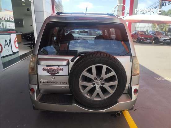MITSUBISHI-PAJERO TR4-2.0 4X2 16V 140CV FLEX 4P AUTOMÁTICO MITSUBISHI-PAJERO TR4-2012