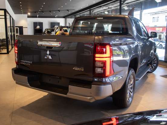 MITSUBISHI-TRITON-2.4 BITURBO DIESEL CD HPE-S 4X4 AUTOMÁTICO MITSUBISHI-TRITON-2026