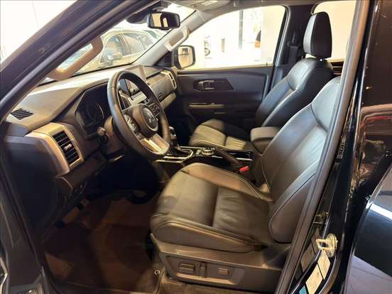 MITSUBISHI-TRITON-2025