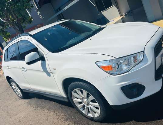 MITSUBISHI-ASX-2013