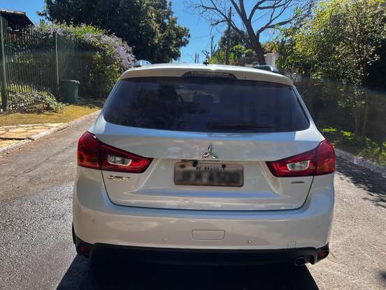 MITSUBISHI-ASX-2013