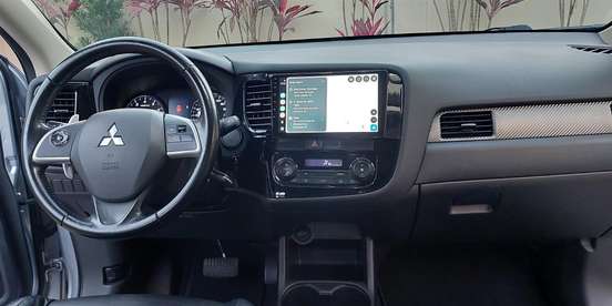 MITSUBISHI-OUTLANDER-2013
