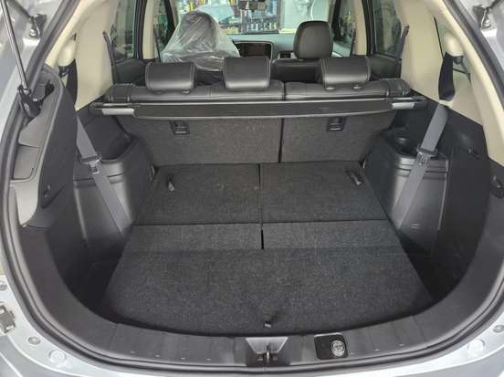 MITSUBISHI-OUTLANDER-2014