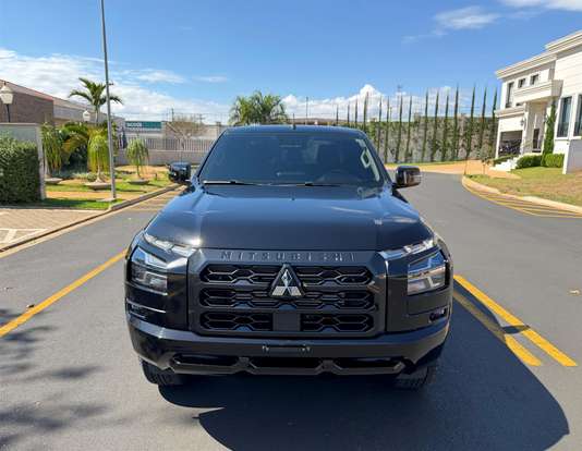 MITSUBISHI-TRITON-2026