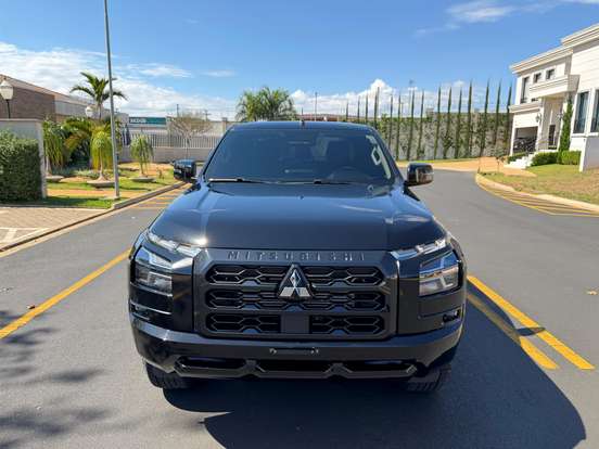 MITSUBISHI-TRITON-2.4 BITURBO DIESEL CD HPE 4X4 AUTOMÁTICO MITSUBISHI-TRITON-2026