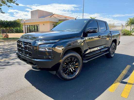 MITSUBISHI-TRITON-2.4 BITURBO DIESEL CD HPE 4X4 AUTOMÁTICO MITSUBISHI-TRITON-2026