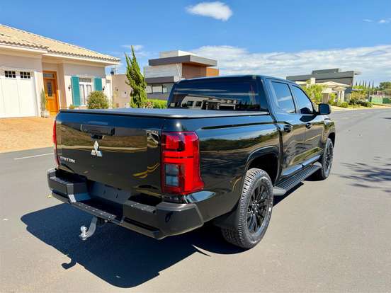 MITSUBISHI-TRITON-2.4 BITURBO DIESEL CD HPE 4X4 AUTOMÁTICO MITSUBISHI-TRITON-2026