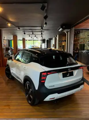 NISSAN-KICKS-2025