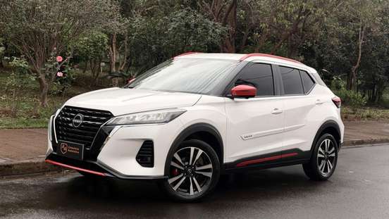 NISSAN-KICKS-2023