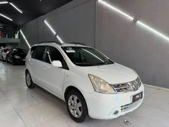 NISSAN-LIVINA-1.8 SL 16V FLEX 4P AUTOMÁTICO NISSAN-LIVINA-2011
