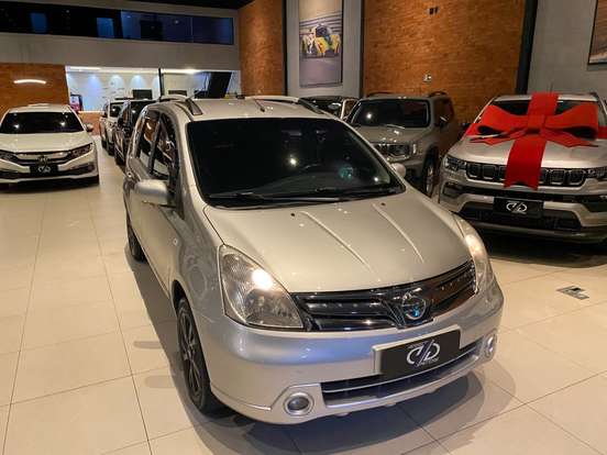 NISSAN-LIVINA-1.8 S 16V FLEX 4P AUTOMÁTICO NISSAN-LIVINA-2013