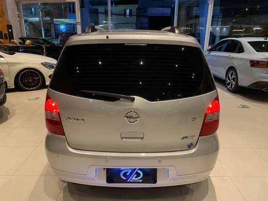 NISSAN-LIVINA-1.8 S 16V FLEX 4P AUTOMÁTICO NISSAN-LIVINA-2013