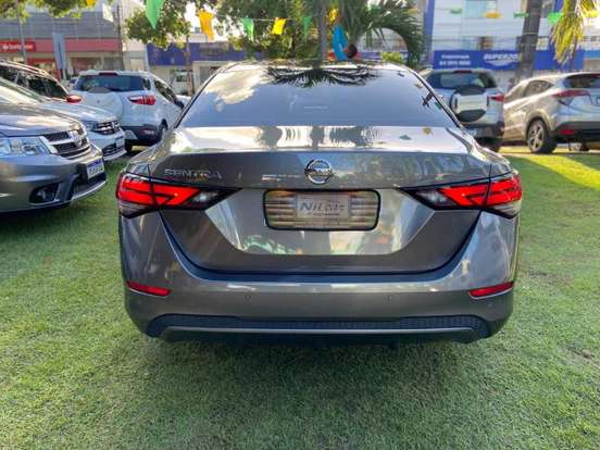 NISSAN-SENTRA-2023