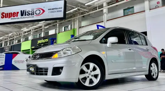 NISSAN TIIDA 1.8 SL 16V FLEX 4P MANUAL NISSAN TIIDA 1.8 SL 16V FLEX 4P MANUAL