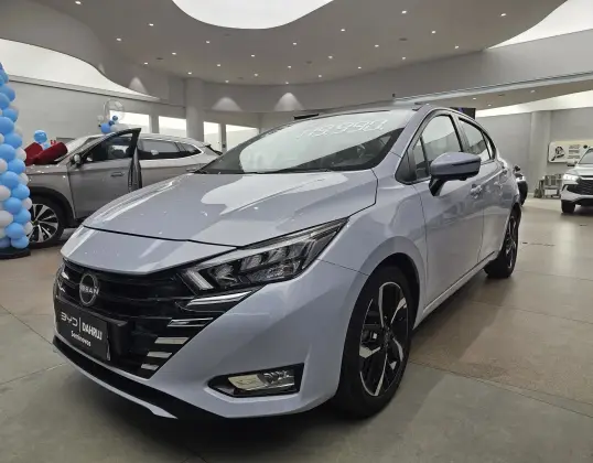 NISSAN VERSA 1.6 16V FLEX EXCLUSIVE XTRONIC NISSAN VERSA 1.6 16V FLEX EXCLUSIVE XTRONIC