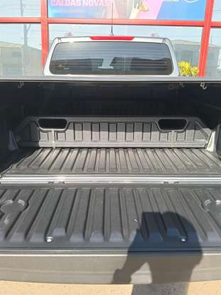 NISSAN-FRONTIER-2024