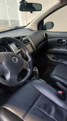 NISSAN-LIVINA-2009