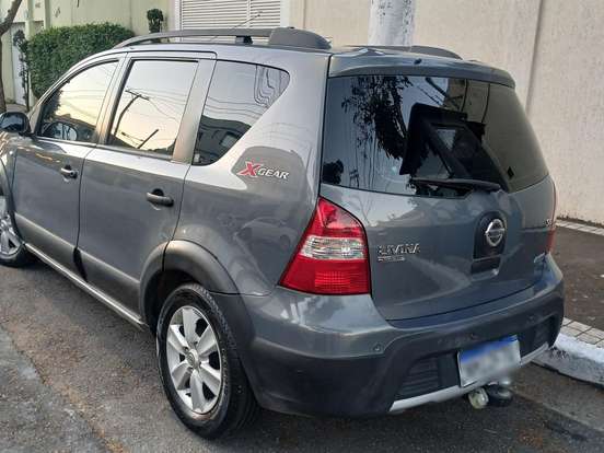 NISSAN-LIVINA-1.8 SL X-GEAR 16V FLEX 4P AUTOMÁTICO NISSAN-LIVINA-2009