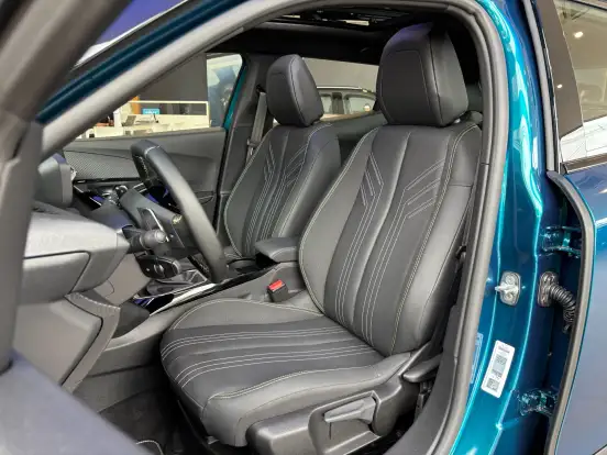 PEUGEOT-2008-1.0 TURBO 200 HYBRID GT CVT PEUGEOT-2008-2026