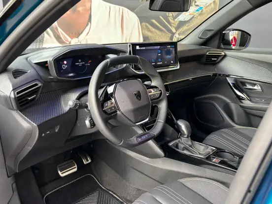 PEUGEOT-2008-1.0 TURBO 200 HYBRID GT CVT PEUGEOT-2008-2026
