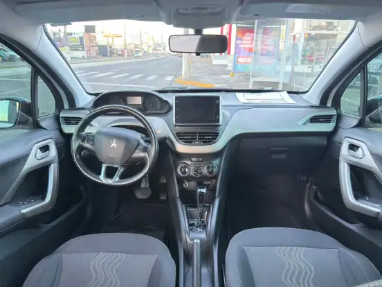 PEUGEOT-2008-2018