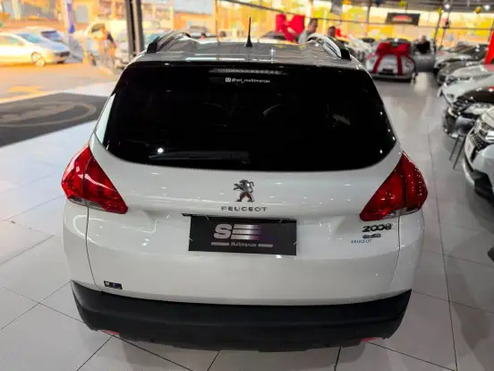 PEUGEOT-2008-2021