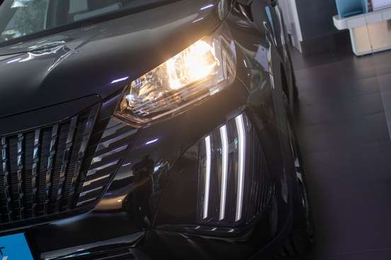 PEUGEOT-2008-2025