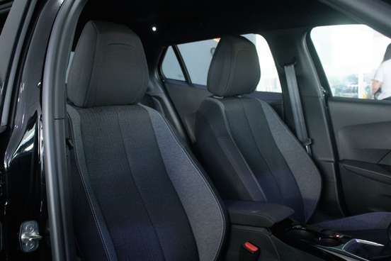 PEUGEOT-2008-1.0 TURBO 200 FLEX ACTIVE CVT PEUGEOT-2008-2025