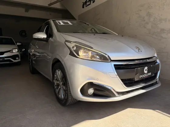 PEUGEOT 208 1.6 GRIFFE 16V FLEX 4P AUTOMÁTICO PEUGEOT 208 1.6 GRIFFE 16V FLEX 4P AUTOMÁTICO