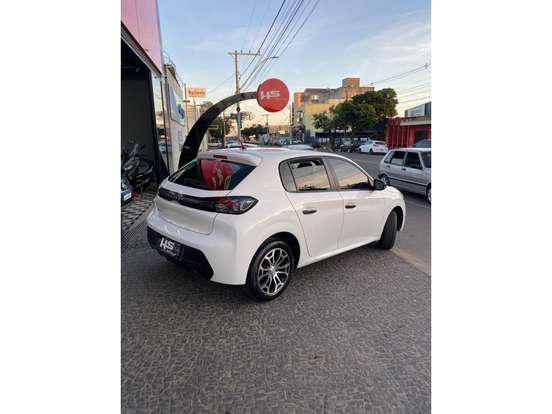 PEUGEOT-208-2023