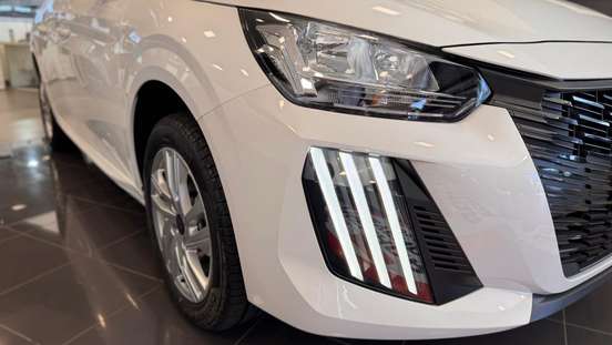 PEUGEOT-208-2025