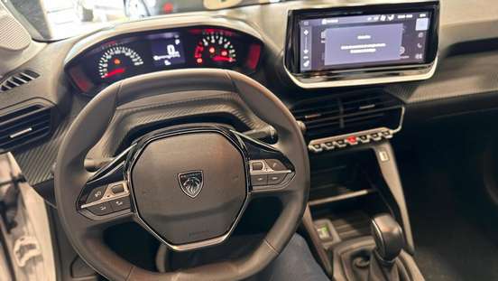 PEUGEOT-208-2025