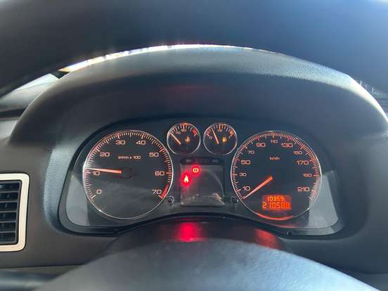 PEUGEOT-307-1.6 PRESENCE 16V FLEX 4P MANUAL PEUGEOT-307-2010