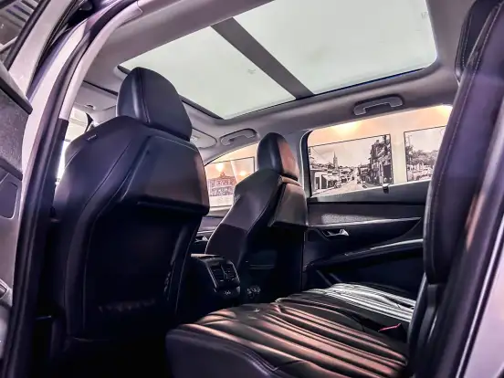 PEUGEOT-5008-1.6 GRIFFE PACK THP 16V GASOLINA 4P AUTOMÁTICO PEUGEOT-5008-2018