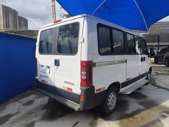 PEUGEOT-BOXER-2013